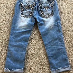 Miss Me signature cuffed capri jeans